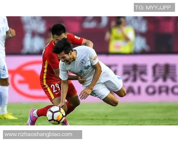 大连一方迎战亚泰争夺积分大战球迷期待精彩对决与激情时刻